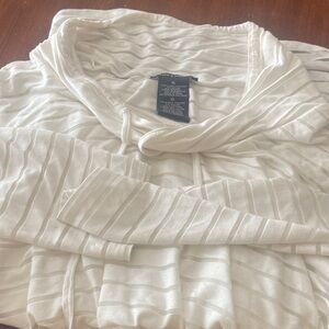 Chelsea & Theodore Off-White Striped Lightweight Hooded Blouse